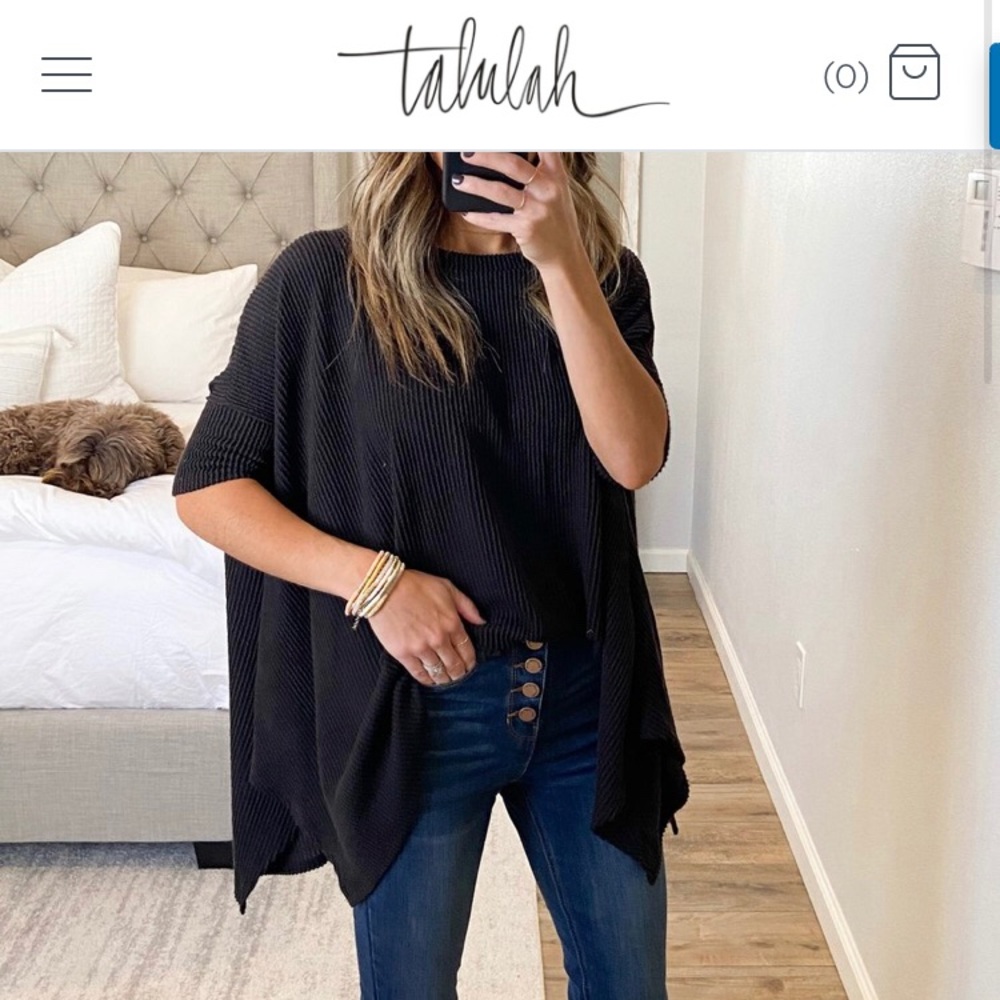 Black Quarter-Sleeves Tunic